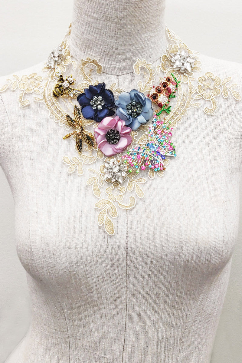 Queen Victoria Pinned Necklace