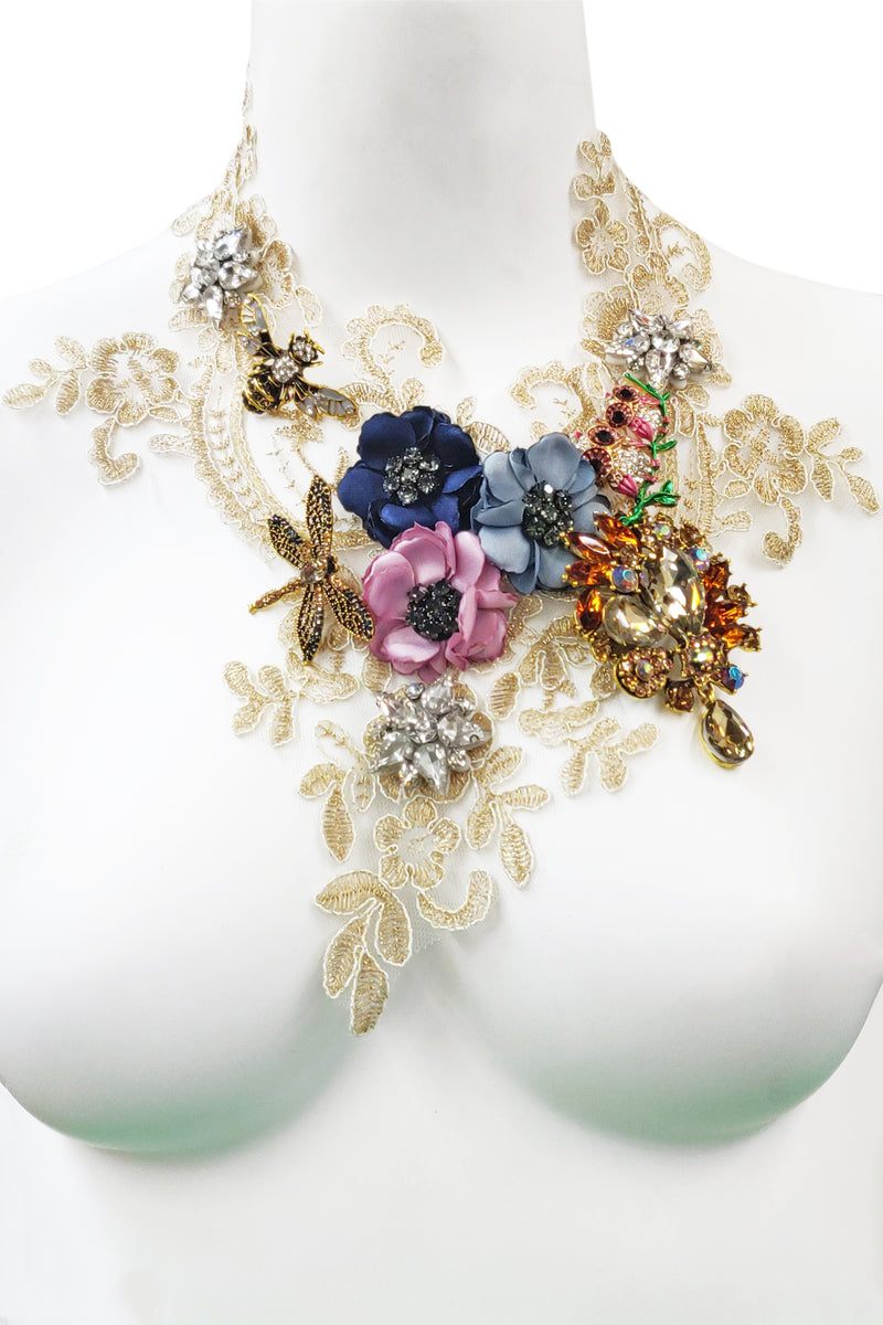 Queen Victoria Pinned Necklace